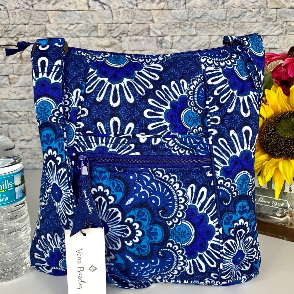 SOLD 🆕 Vera Bradley Hipster Crossbody Bag